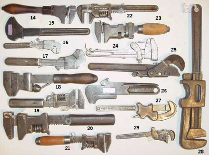 antique wrenches2.jpg